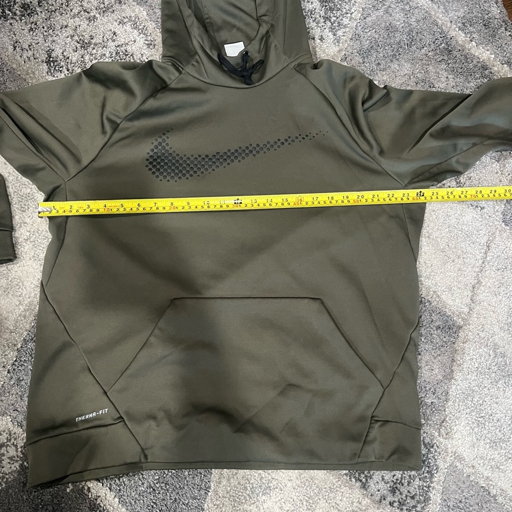Nike Dri Fit Hoodie Mens XL Olive Green Fleece Lined Swoosh Logo Kangaroo Pocket - Picture 4 of 5